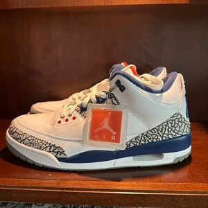 Air Jordan 3 Retro OG - White/Red/Blue